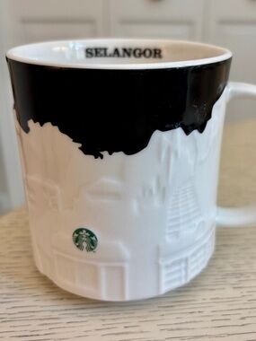 EUC STARBUCKS 3D Collector Series Selangor Malaysia Mug 16oz